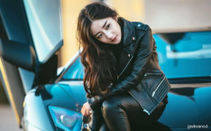 美女车模桌面壁纸,桌面壁纸中的时尚诱惑
